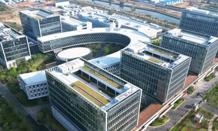 深圳高端软件定制与传统开发模式对比：架构设计与交付流程差异分析